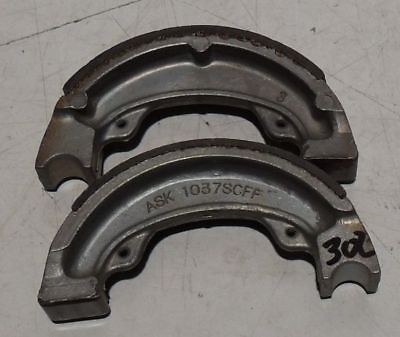 Bremsbeläge NEU Honda NH 50 80 Lead  95x20  mm NEU 302 - Classic-Moped