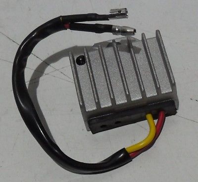 Regler Spannungsregler 12V Mofa Moped UNI Hercules Kreidler Zündapp KTM - Classic-Moped